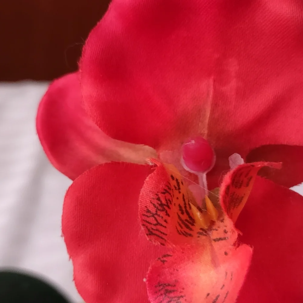 Artificial red/orange orchid🪷 arrangement